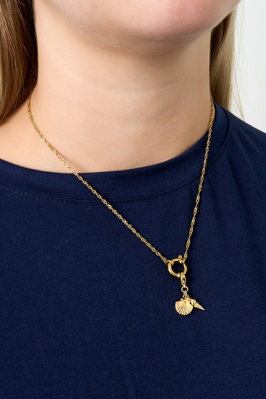 Collar de dijes Lilli June