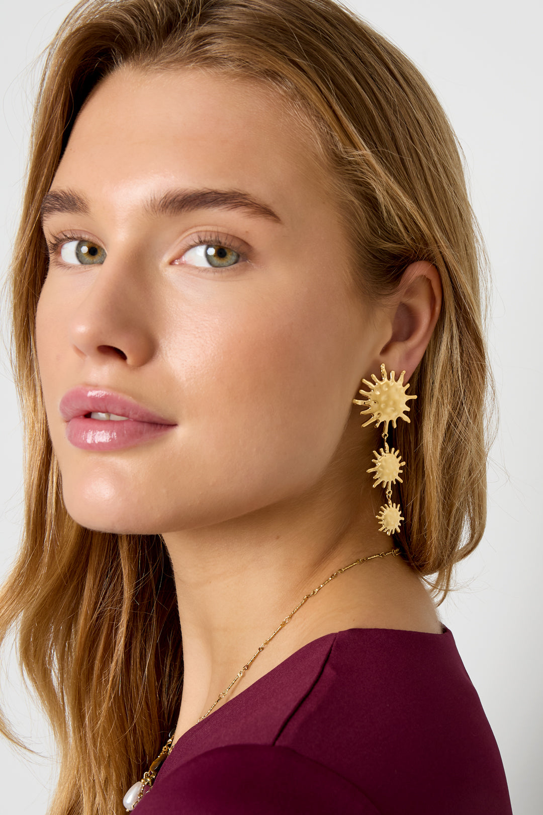 Pendientes colgantes de acero inoxidable con diseño de sol, estilo casual, diario, serie sencilla, joyería para mujer.