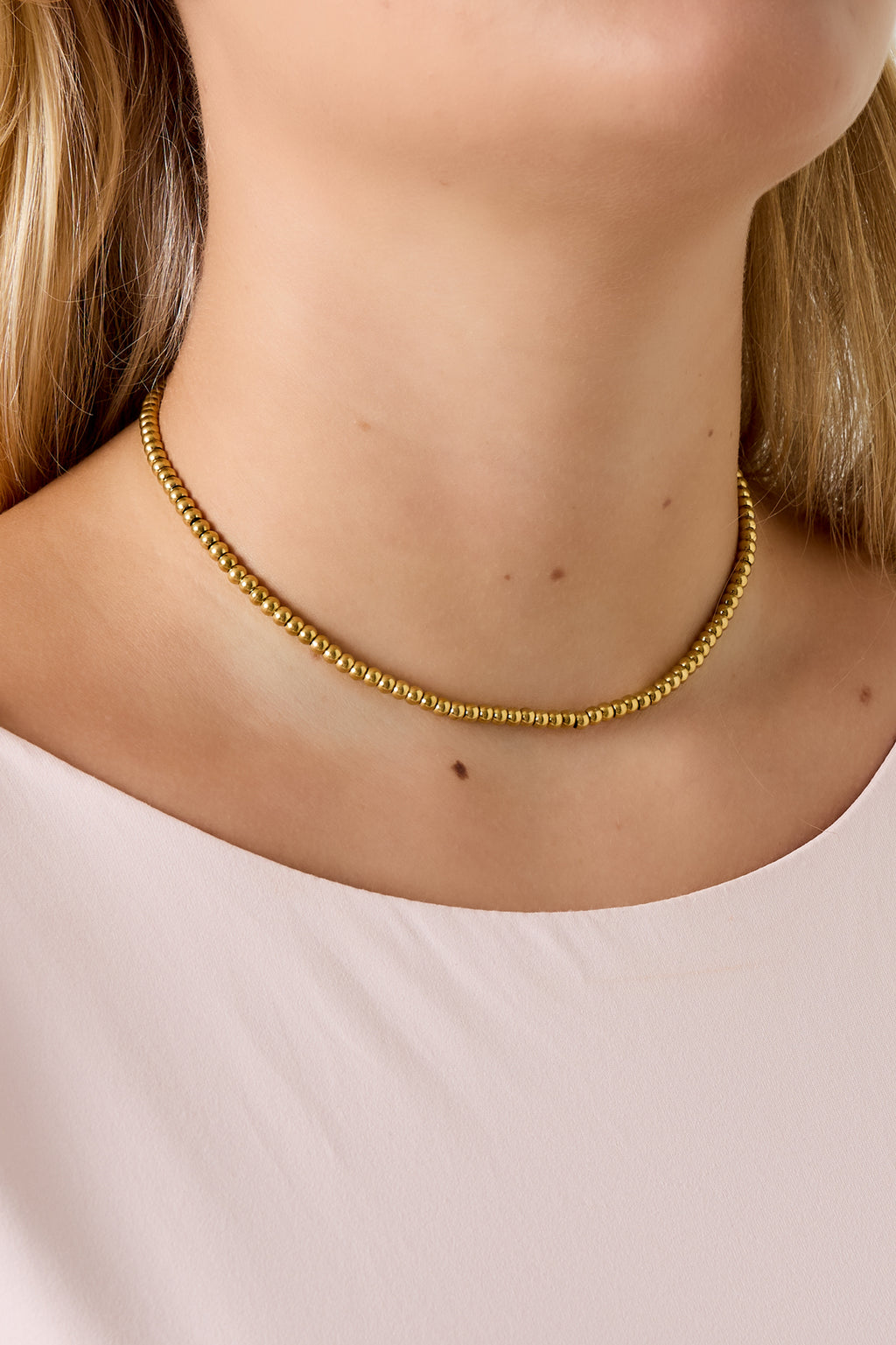 Collar de cuentas macizas de 4 mm